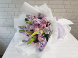 Captivating Roses & Lilies Flower Bouquet - BQ891