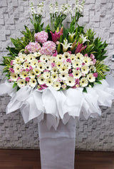 Comforting Condolence Stand - SY282