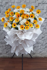 Golden Remembrance Wreath Stand - SY310