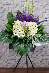 Heartfelt Memory Wreath Stand - SY296
