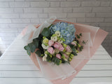 Hand Bouquet - BQ649