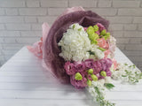 Hand Bouquet - BQ597