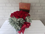 30 Rose Faith & Chocolate Gift Box - BK630