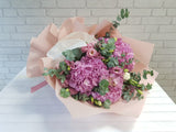 Hand Bouquet - BQ685