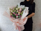 Hand Bouquet - BQ687