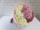 Hand Bouquet - BQ692