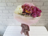 Hand Bouquet - BQ692