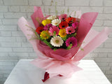 Cheerful Daisy Standing Bouquet- BK075