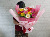 Cheerful Daisy Standing Bouquet- BK075