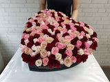 Greatest Love 200 Rose - BK106