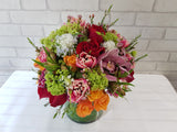 Diverse Blossom Tulip Mix In Vase - VS122