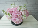 Delicate Matthiola & Rose Flower box BK537