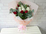 Hand Bouquet - BQ496