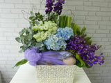 pure seed fr099 + Matthiolas , 2 Hydrangeas, 20 Eustomas, 15 Orchids and Fresh Fruits basket